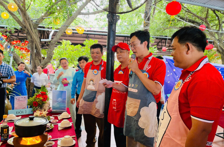  CÔNG ĐOÀN CƠ SỞ THAM GIA THI HÓA TRANG VÀ QUÝ ÔNG VÀO BẾP 2025