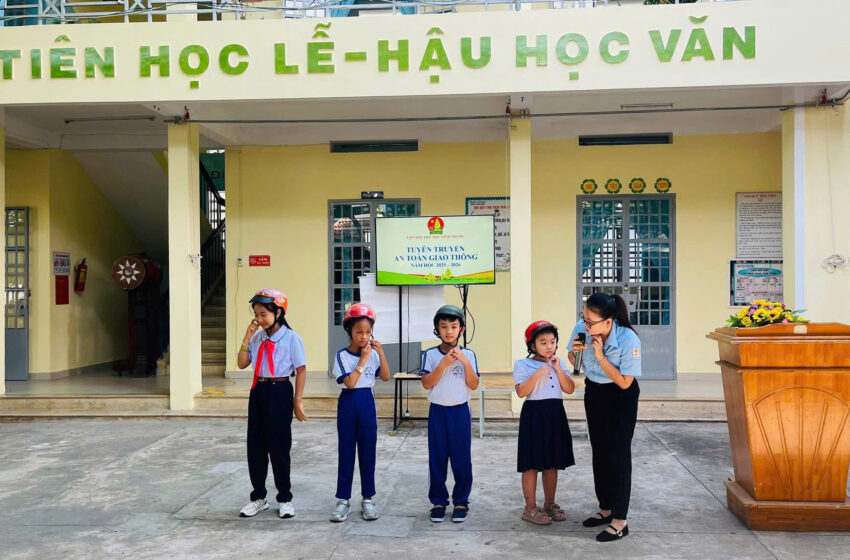  TUYÊN TRUYỀN AN TOÀN GIAO THÔNG
